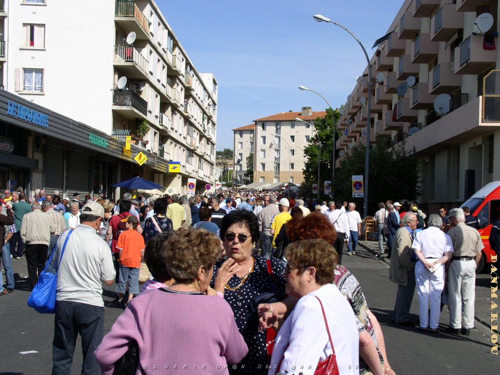 NIMES 25 MAI 2006 A  P1010012.JPG